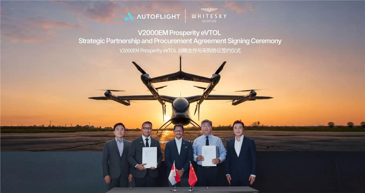 AutoFlight V2000EM Prosperity eVTOL and WhiteSky Aviation MoU signing ceremony