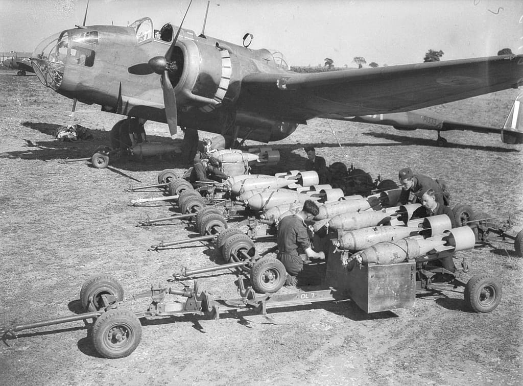 Loading bombs onto a Hampden