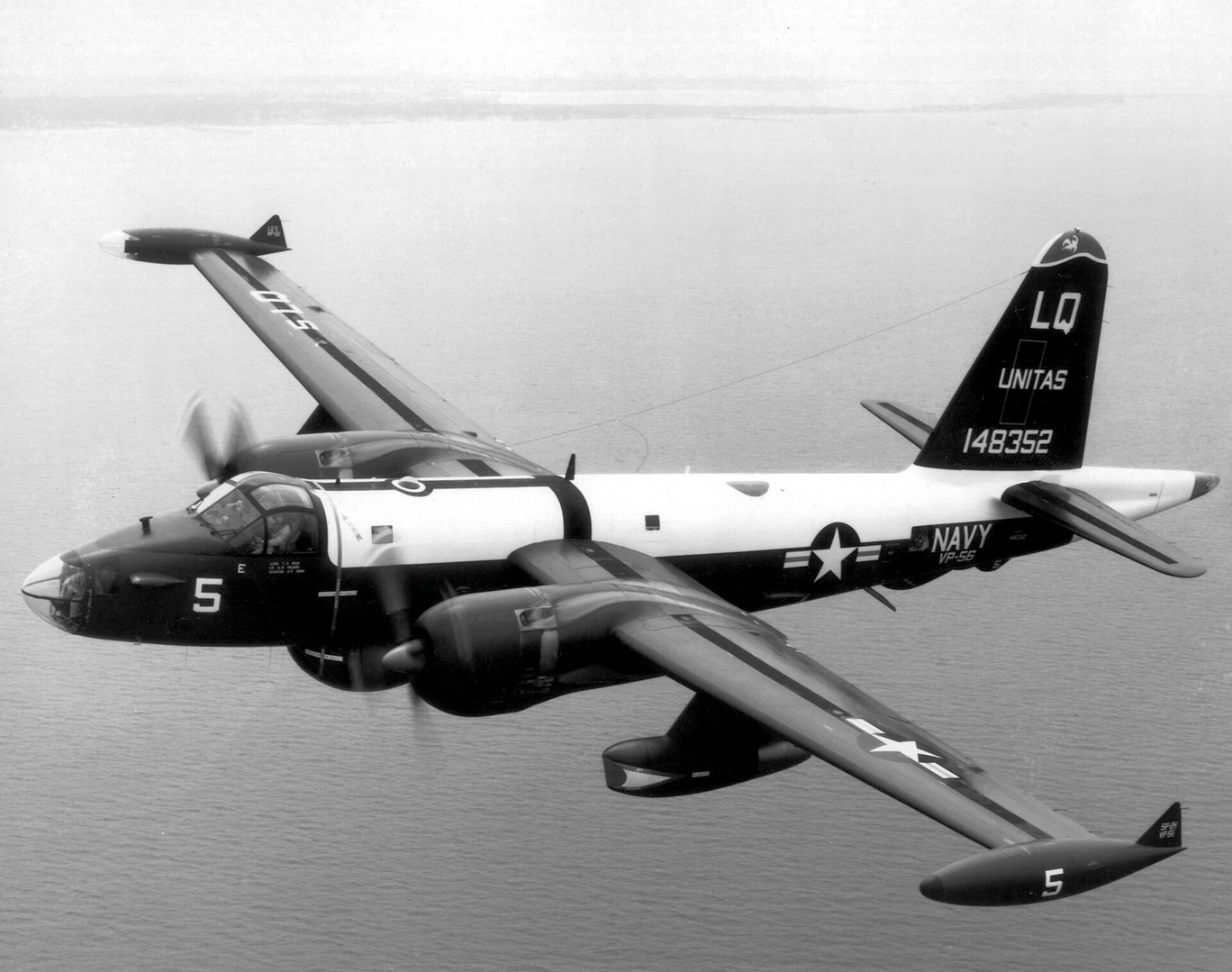 Lockheed P-2H Neptune of US Navy VP-56, 1963. Photo: US Navy, public domain.