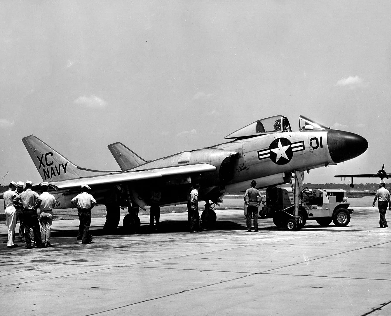 vought-f7u-cutlass-us-navy-1954