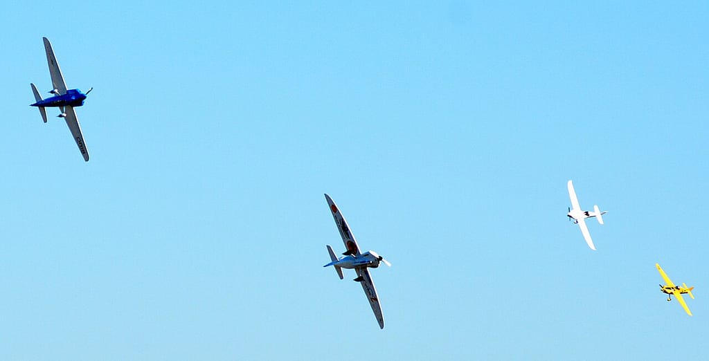 Formula One racers rounding a pylon at the Reno Air Races