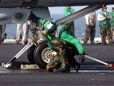 Navy preparing to unveil Electromagnetic Aircraft Catapult